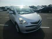 2009 TOYOTA RACTIS G