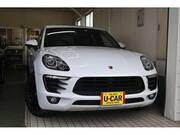 2016 PORSCHE MACAN