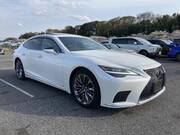 2022 LEXUS LS