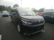 2014 TOYOTA VOXY