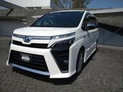2020 TOYOTA VOXY