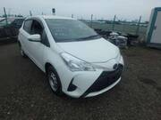 2018 TOYOTA VITZ F