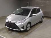 2018 TOYOTA VITZ F