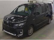 2016 TOYOTA VOXY