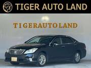 2011 TOYOTA CROWN