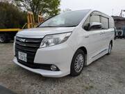 2014 TOYOTA NOAH