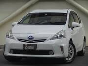 2012 TOYOTA PRIUS ALPHA S