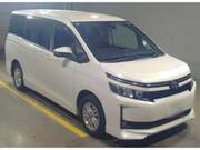 2017 TOYOTA VOXY