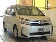 2018 TOYOTA VOXY X