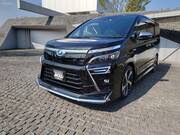 2020 TOYOTA VOXY
