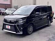2017 TOYOTA VOXY