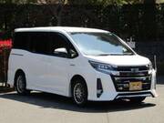 2017 TOYOTA NOAH