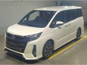 2018 TOYOTA NOAH