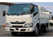 2017 HINO DUTRO