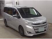 2017 TOYOTA NOAH G