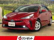 2019 TOYOTA PRIUS S