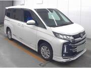 2025 TOYOTA NOAH