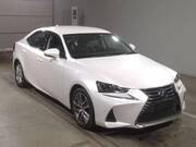 2017 LEXUS IS