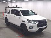2022 TOYOTA HILUX