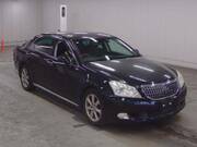 2010 TOYOTA CROWN MAJESTA