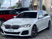 2022 BMW 5 SERIES