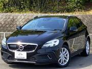 2016 VOLVO V40