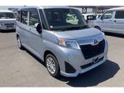 2019 TOYOTA ROOMY