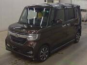 2018 HONDA N-BOX CUSTOM