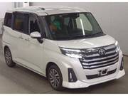2022 TOYOTA ROOMY