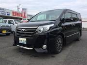 2017 TOYOTA NOAH