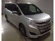 2018 TOYOTA NOAH X