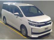 2015 TOYOTA VOXY