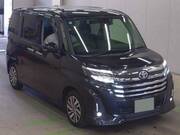 2022 TOYOTA ROOMY