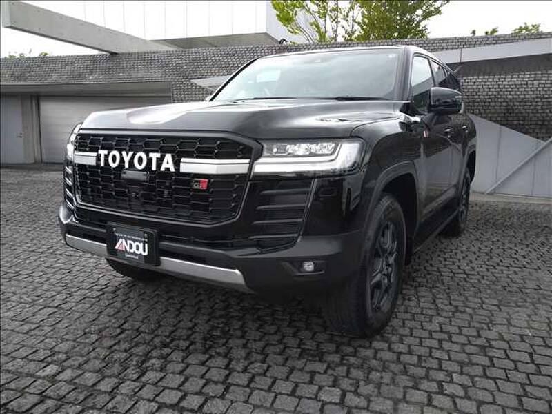 -LAND CRUISER