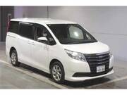 2017 TOYOTA NOAH