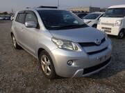 2010 TOYOTA IST