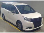 2016 TOYOTA ESQUIRE
