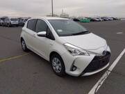 2017 TOYOTA VITZ