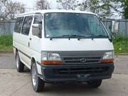 2004 TOYOTA HIACE VAN DX