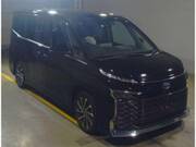 2022 TOYOTA VOXY