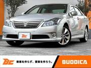 2010 TOYOTA CROWN