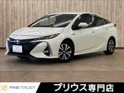 2017 TOYOTA PRIUS PHV