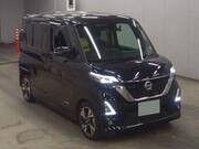 2022 NISSAN ROOX