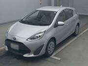 2019 TOYOTA AQUA L