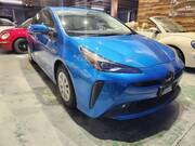 2019 TOYOTA PRIUS