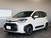 2024 TOYOTA SIENTA