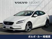 2019 VOLVO V40