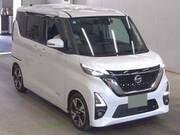 2021 NISSAN ROOX