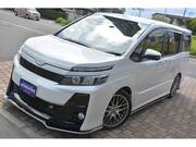 2014 TOYOTA VOXY