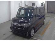 2021 HONDA N-BOX CUSTOM